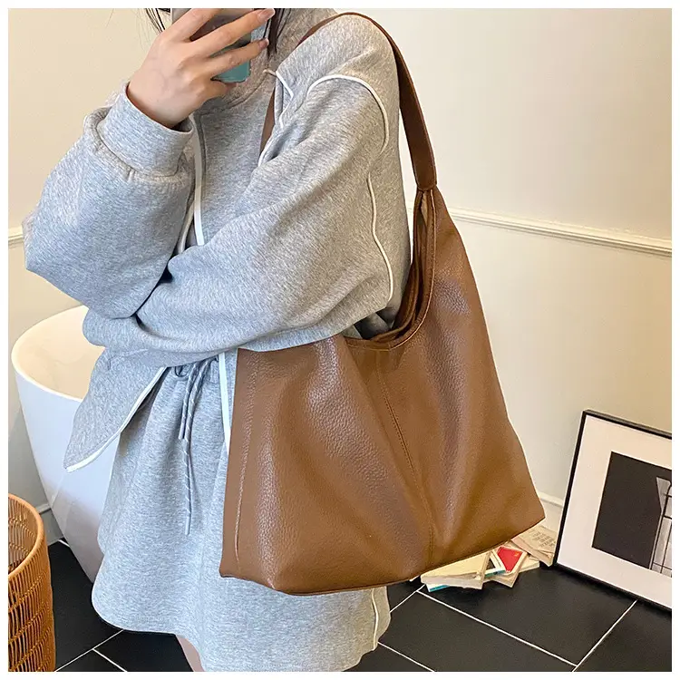 Women's Large Capacity Tan Shoulder Bag Summer 2025 — feature 13