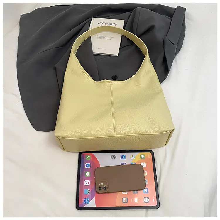 Women's Large Capacity Tan Shoulder Bag Summer 2025 — feature 7