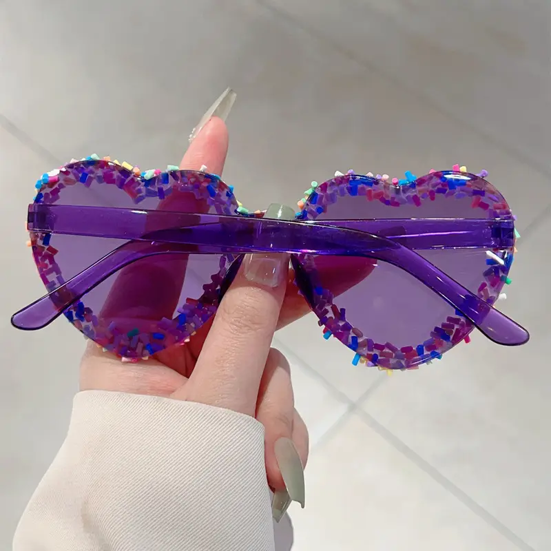 Heart-Shaped Colorful Sunglasses for Women — feature 10