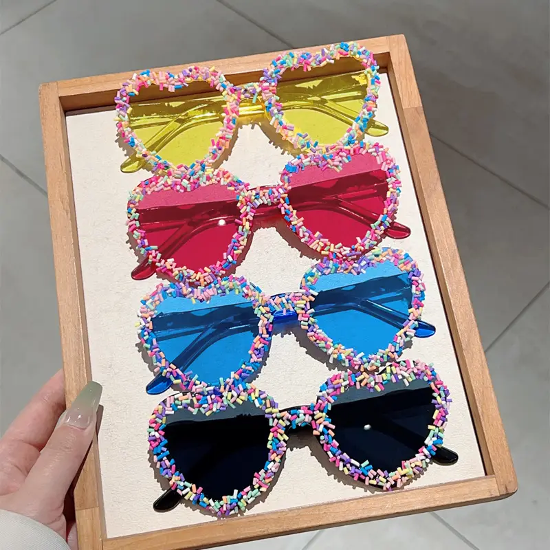 Heart-Shaped Colorful Sunglasses for Women — feature 6