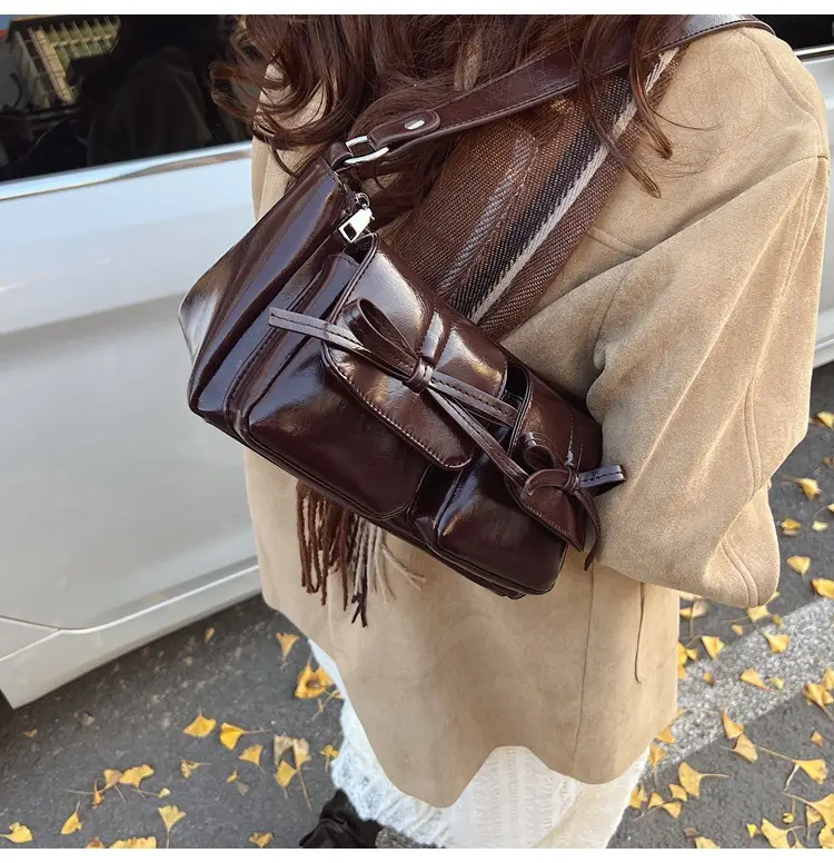Retro Crossbody Bag Women Brown Leather 2025 — feature 32