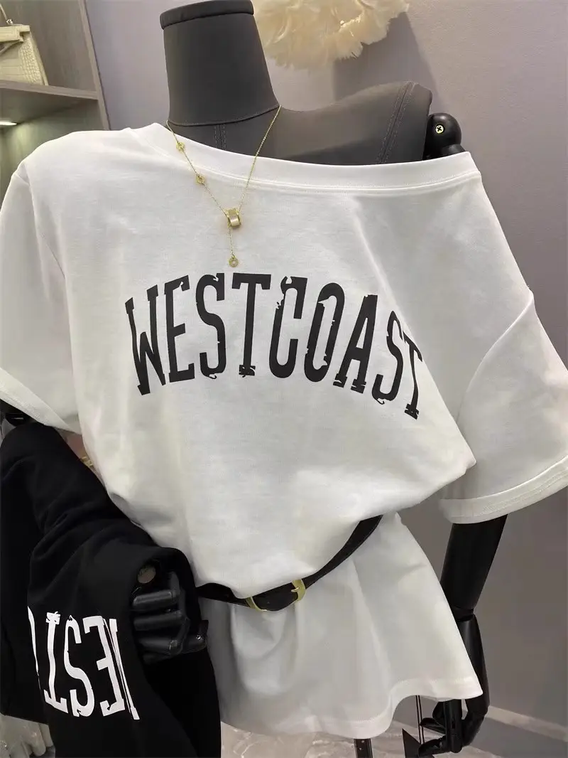 Women Korean Print Off Shoulder T-Shirt Set White Black — feature 3