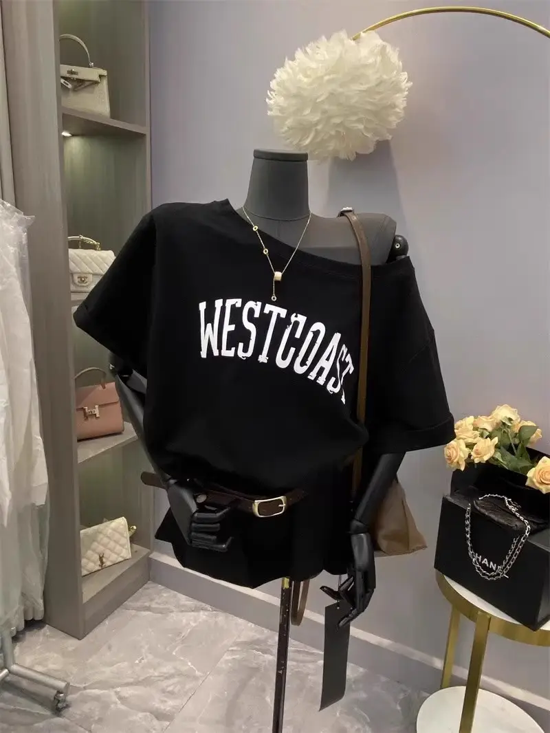 Women Korean Print Off Shoulder T-Shirt Set White Black — feature 5