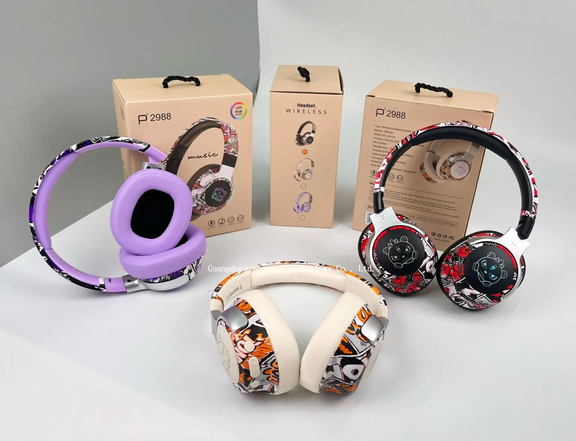 Wireless Bluetooth Headset with RGB Light Effect Full Ear Call Game — feature 3