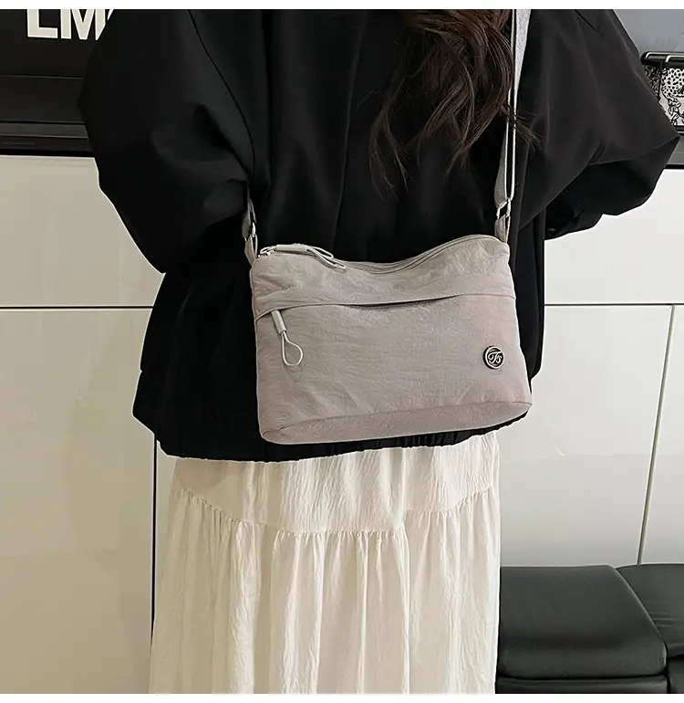 Women's Crossbody Leather Messenger Bag 2025 — feature 32