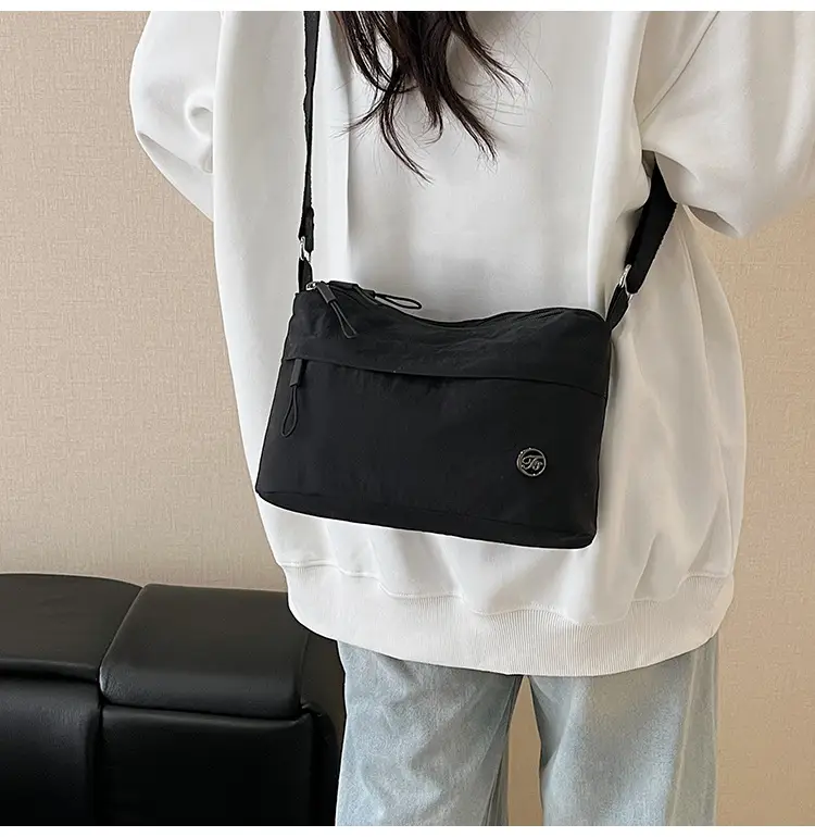 Women's Crossbody Leather Messenger Bag 2025 — feature 35