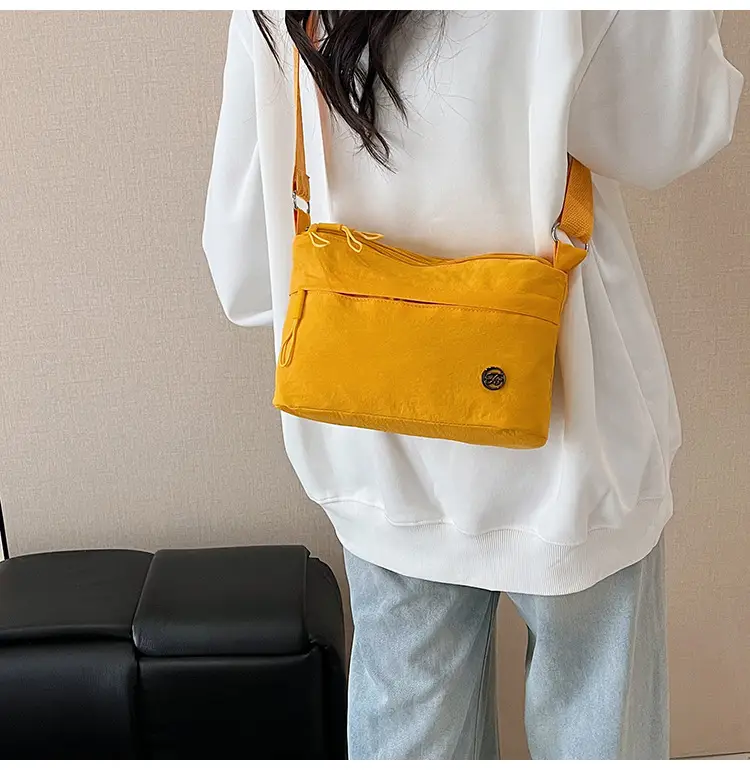 Women's Crossbody Leather Messenger Bag 2025 — feature 38