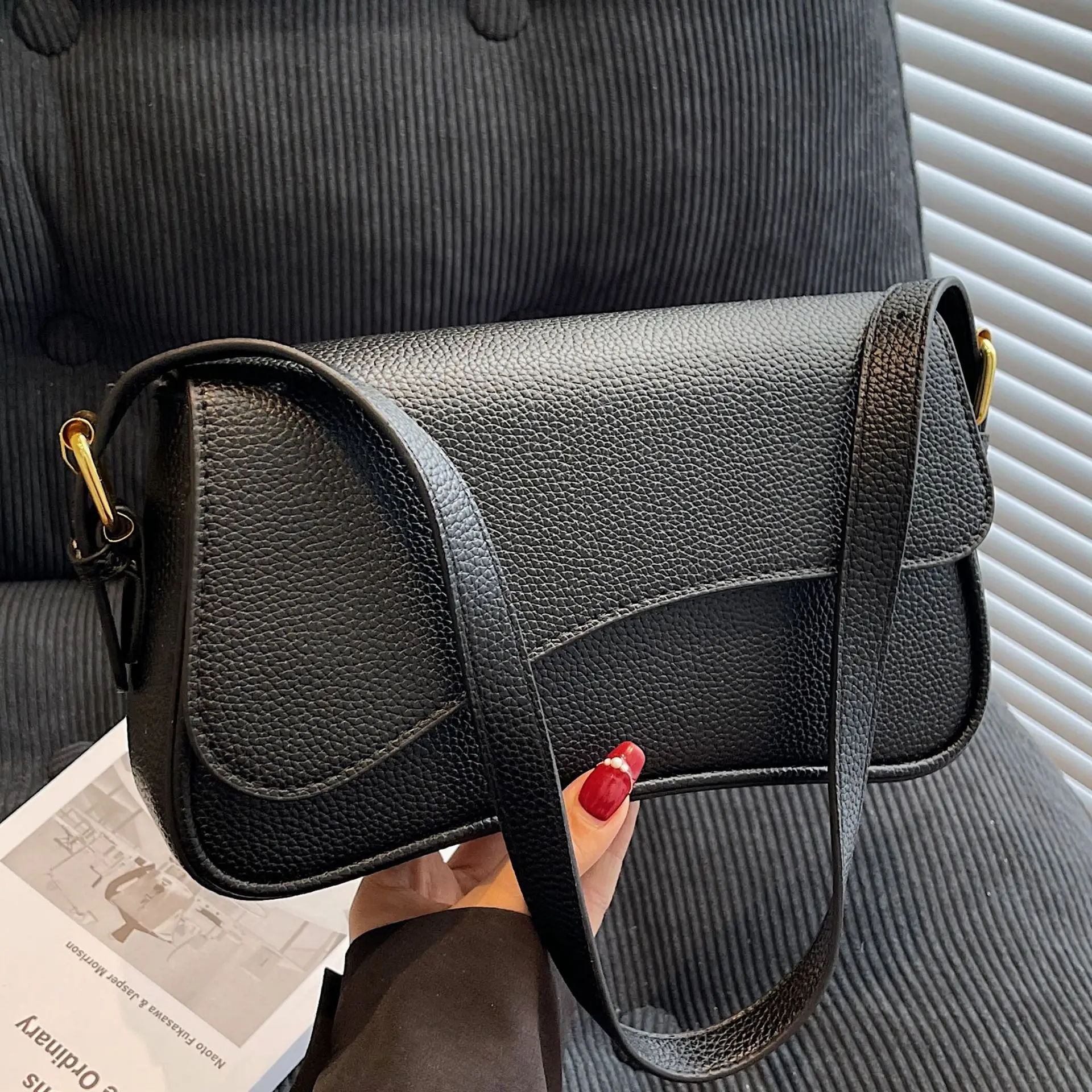 Women's White Square Crossbody Bag 2025 Summer - Image 9