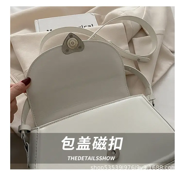 Black French Style Heart Lock Shoulder Bag for Women — feature 6