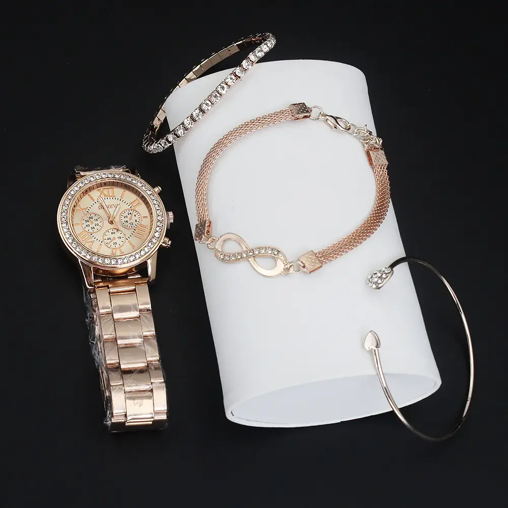 Women's Quartz Bracelet Watch Set with Heart & Diamond Details - Image 6