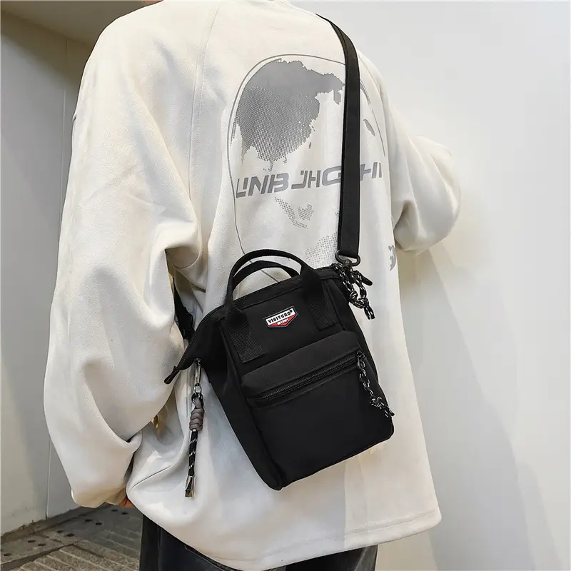 Fashionable Textured Shoulder Bag for Men Women Travel Mobile Baby Bag