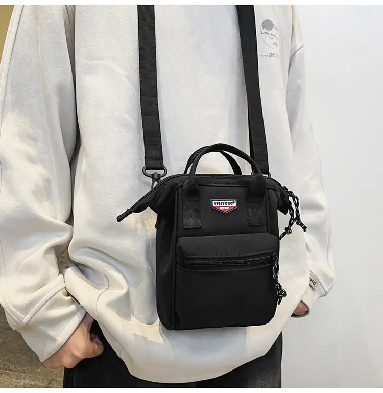 Fashionable Textured Shoulder Bag for Men Women Travel Mobile Baby Bag — feature 11