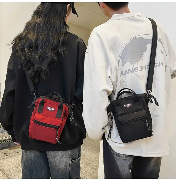 Fashionable Textured Shoulder Bag for Men Women Travel Mobile Baby Bag — feature 13