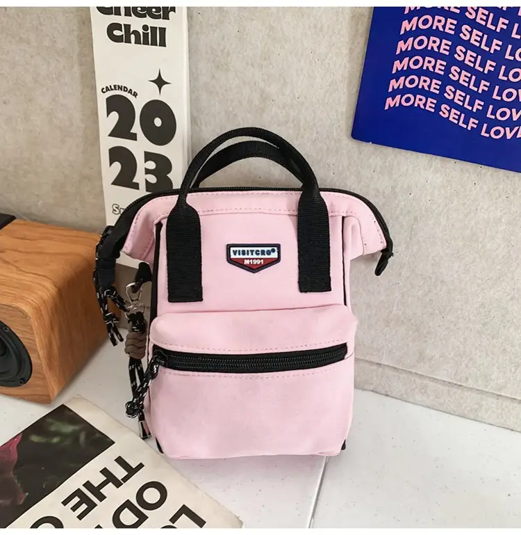 Fashionable Textured Shoulder Bag for Men Women Travel Mobile Baby Bag — feature 23
