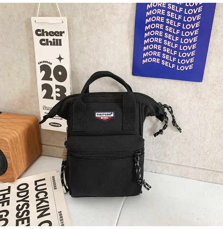 Fashionable Textured Shoulder Bag for Men Women Travel Mobile Baby Bag — feature 26