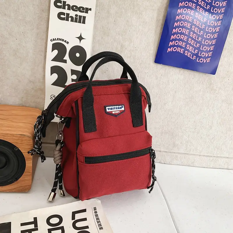 Fashionable Textured Shoulder Bag for Men Women Travel Mobile Baby Bag