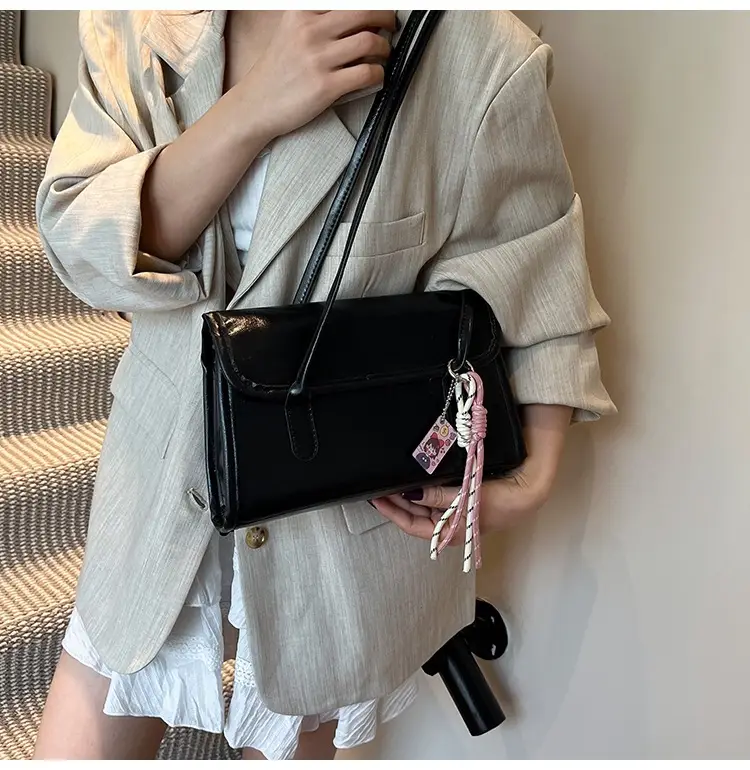 Women's Multi-Purpose Shoulder Bag Set with Crossbody & Pouch — feature 18
