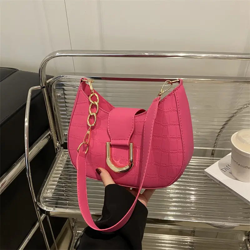 Pink Textured Shoulder Bag for Women - Image 6