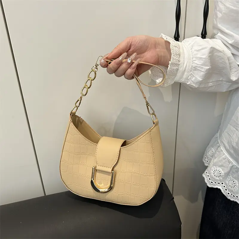 Pink Textured Shoulder Bag for Women - Image 3