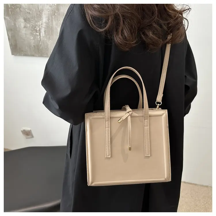 2025 Summer New Crossbody Bag Large Capacity Elegant Leather Handbag — feature 11