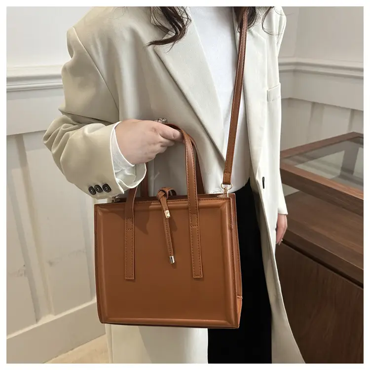 2025 Summer New Crossbody Bag Large Capacity Elegant Leather Handbag — feature 14