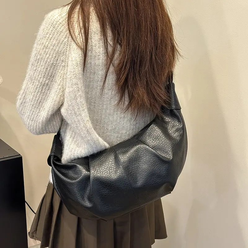 White Korean Retro Shoulder Crossbody Bag - Image 4