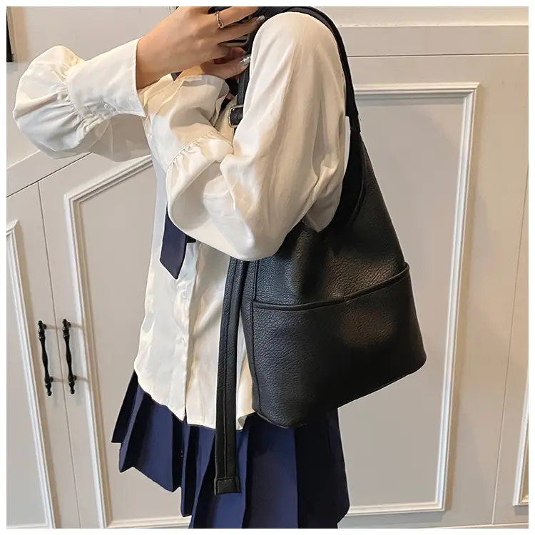Red Casual Shoulder Crossbody Bag for Women 2026 — feature 18