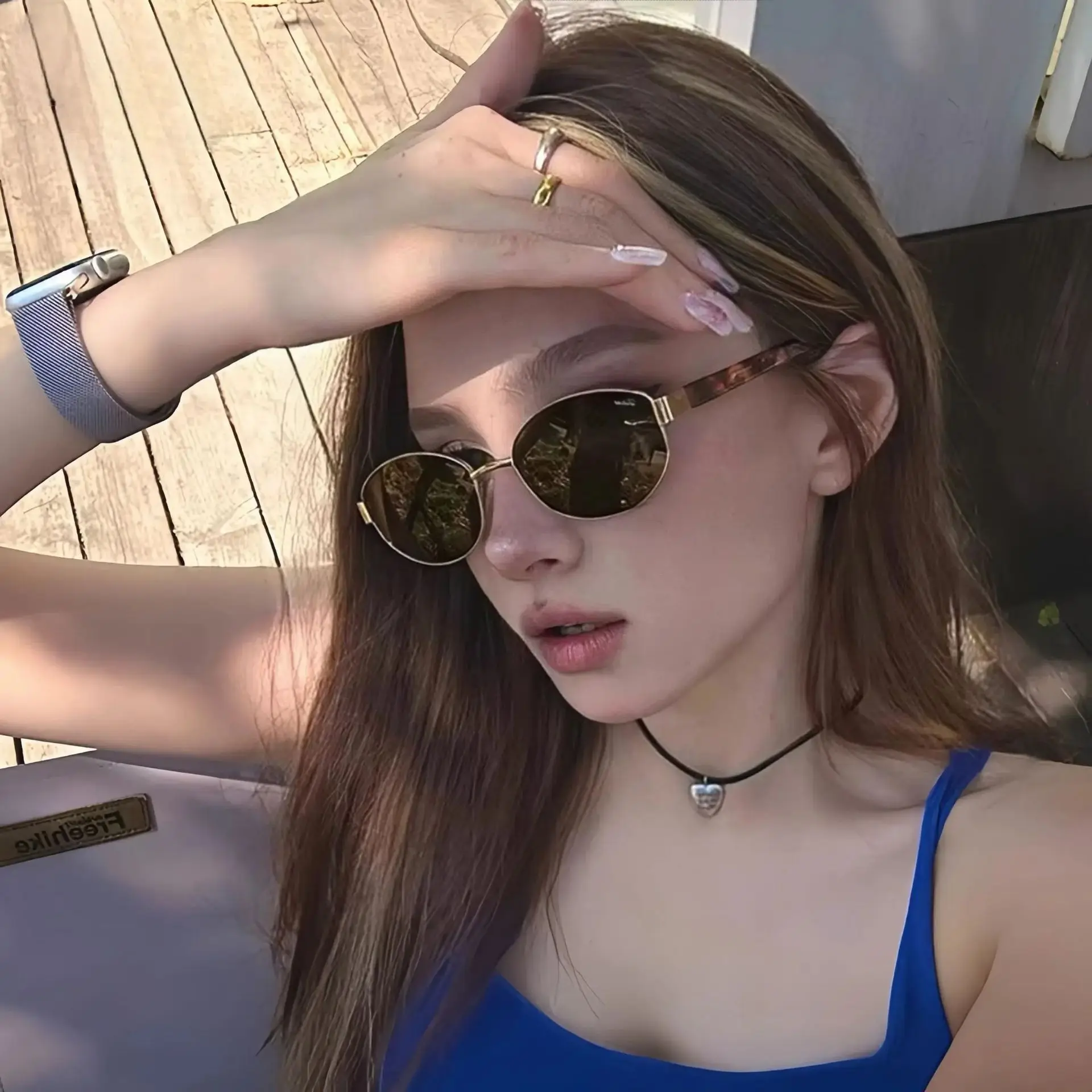 Fashionable Metal Oval Sunglasses for Women — feature 4