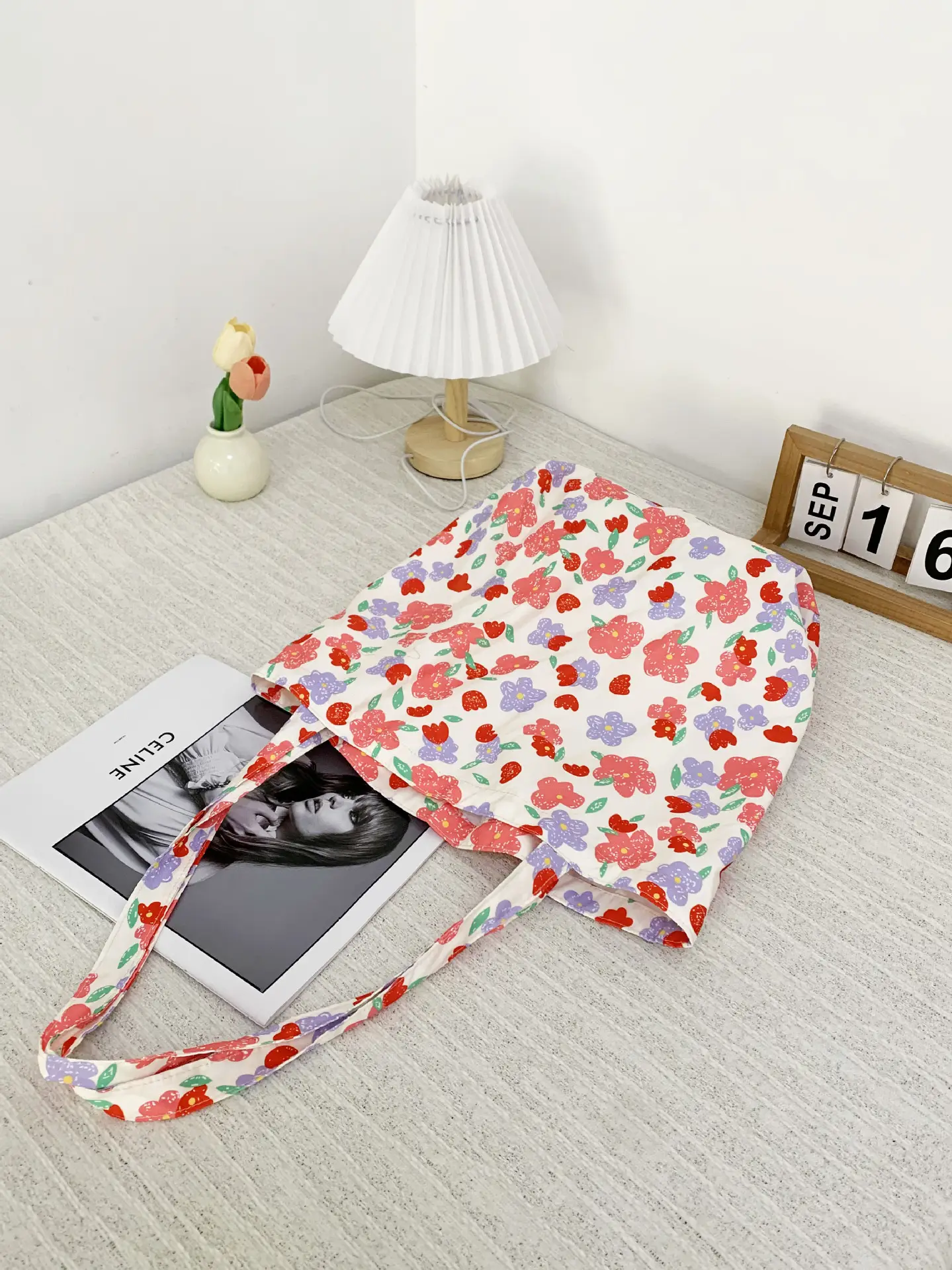 Retro Floral Canvas Bag for Women Travel Beach Shopping — feature 10