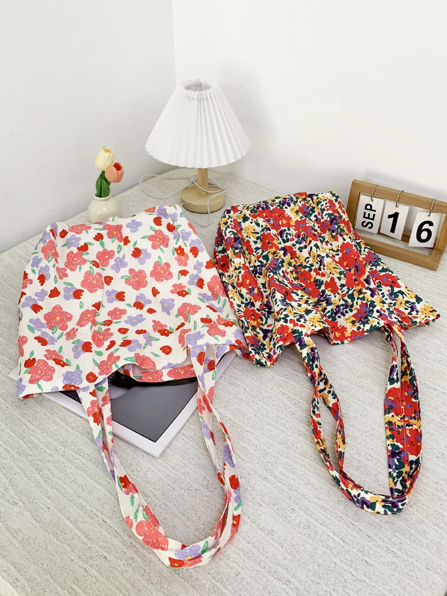 Retro Floral Canvas Bag for Women Travel Beach Shopping — feature 11