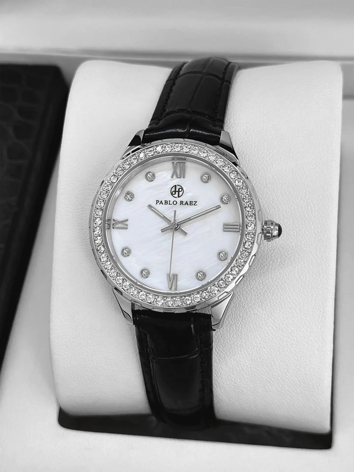 Parrot's Lady Rhinestone Watch Gold Silver Black Strap — feature 17