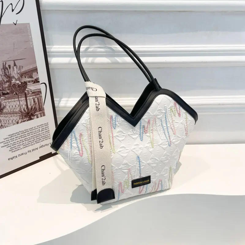 2025 White Embroidered Crossbody Bag for Women