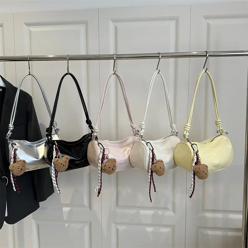 Women's White Crossbody Bag with Teddy Bear Decor - Image 12