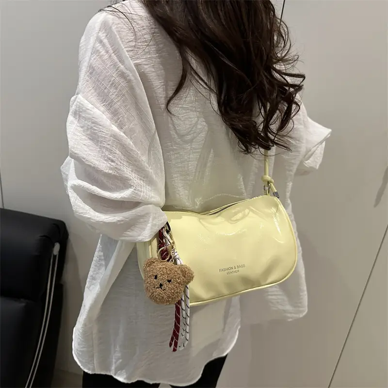 Women's White Crossbody Bag with Teddy Bear Decor - Image 13
