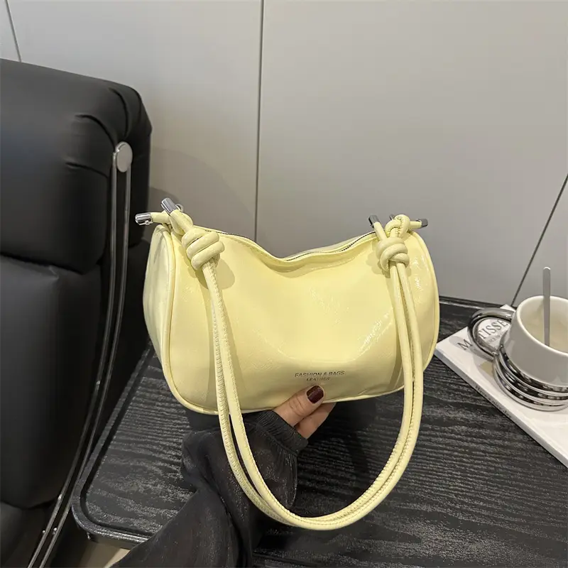 Women's White Crossbody Bag with Teddy Bear Decor - Image 8