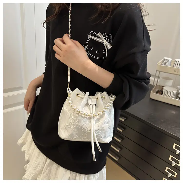 2025 Pearl Crossbody Bag Blue Pink Light — feature 13