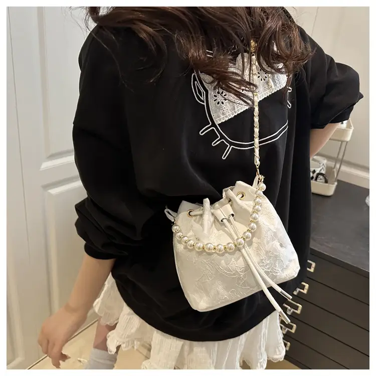 2025 Pearl Crossbody Bag Blue Pink Light — feature 14