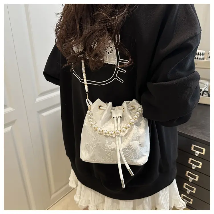 2025 Pearl Crossbody Bag Blue Pink Light — feature 15