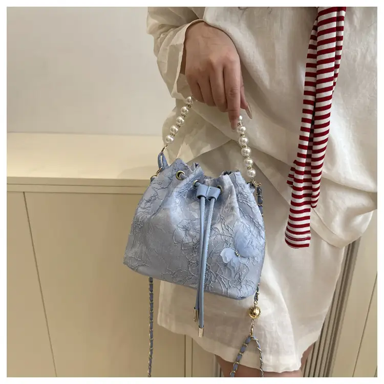 2025 Pearl Crossbody Bag Blue Pink Light — feature 7
