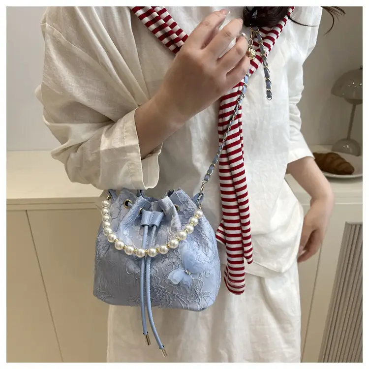 2025 Pearl Crossbody Bag Blue Pink Light — feature 8