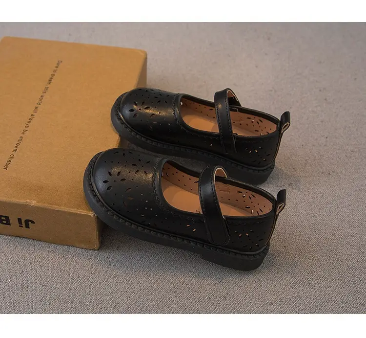 Girls' White Mori Style Hollow Leather Shoes for Toddler — feature 10