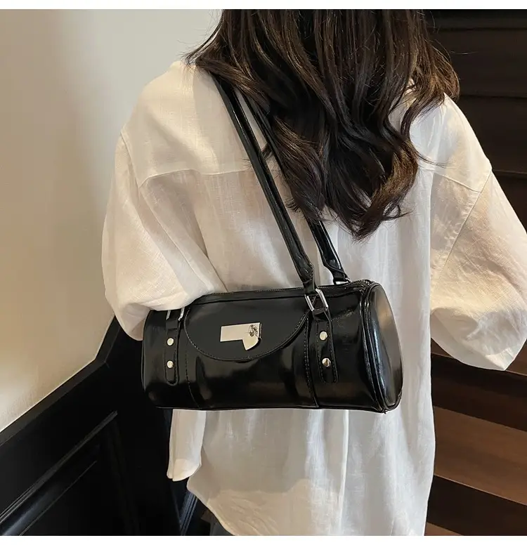 Women's White Cylindrical Shoulder Bag 2025 — feature 16