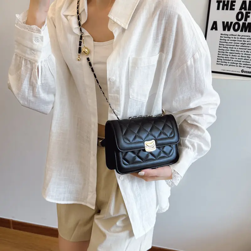 Black Quilted Chain Crossbody Bag for Women - Image 5