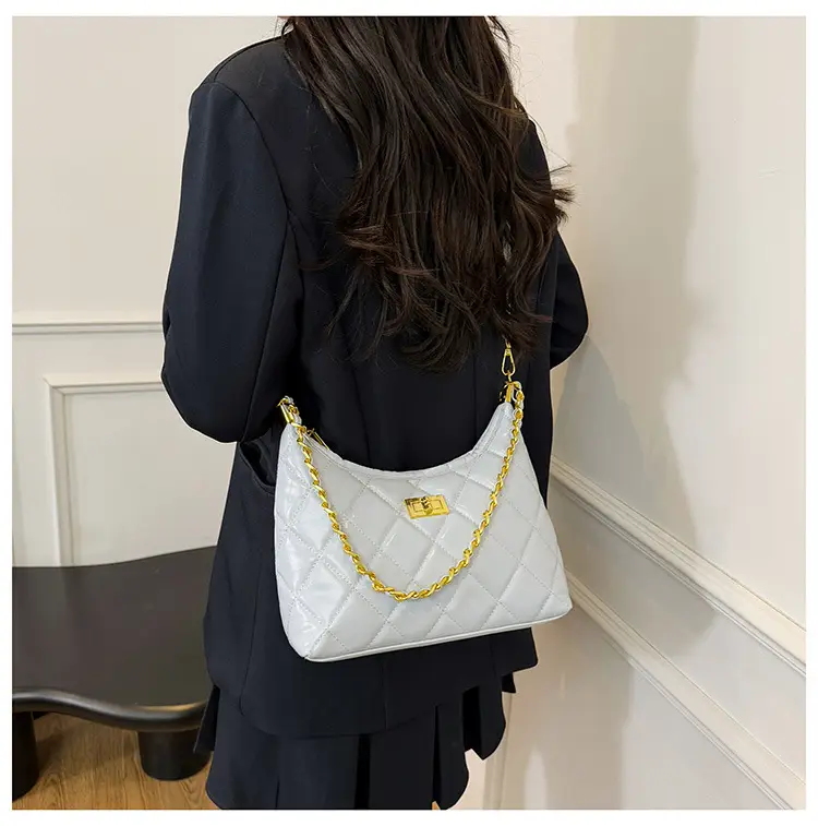 White Quilted Chain Shoulder Bag for Women — feature 28