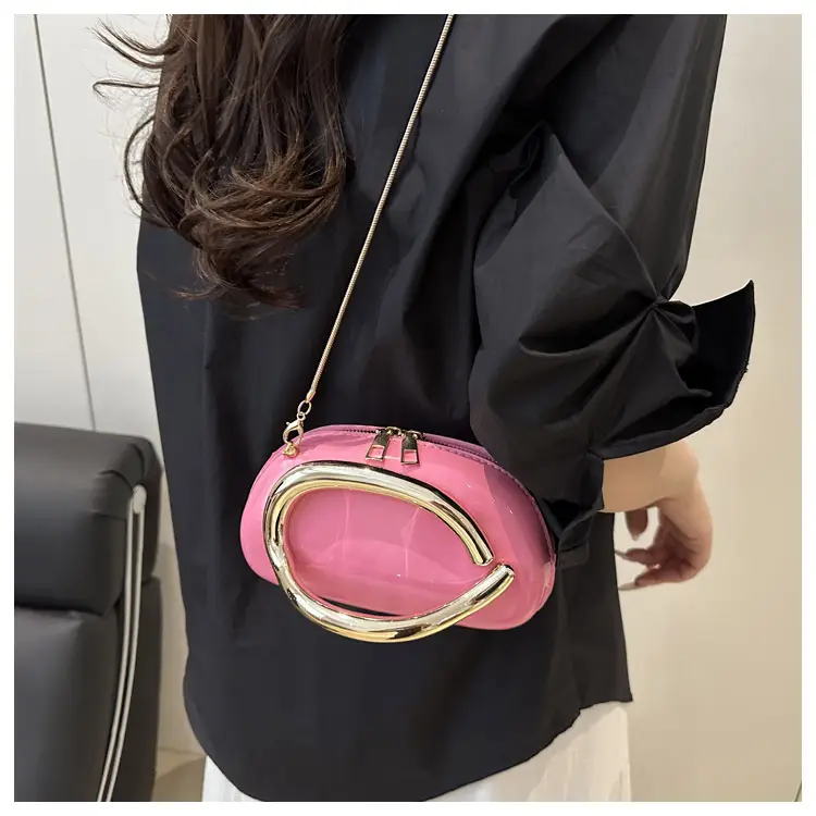 Red Korean Style Crossbody Bag with Gold Chain — feature 17