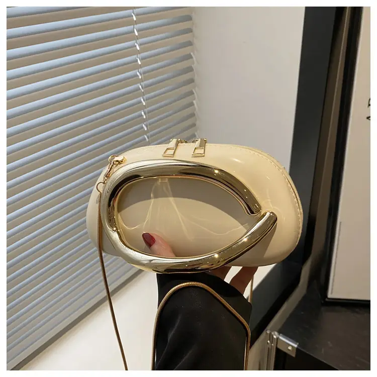 Red Korean Style Crossbody Bag with Gold Chain — feature 35