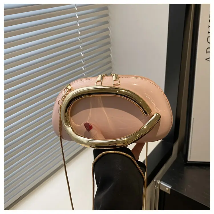 Red Korean Style Crossbody Bag with Gold Chain — feature 41