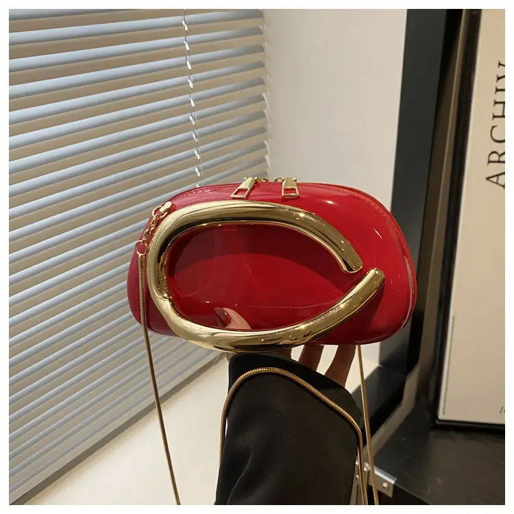 Red Korean Style Crossbody Bag with Gold Chain — feature 45