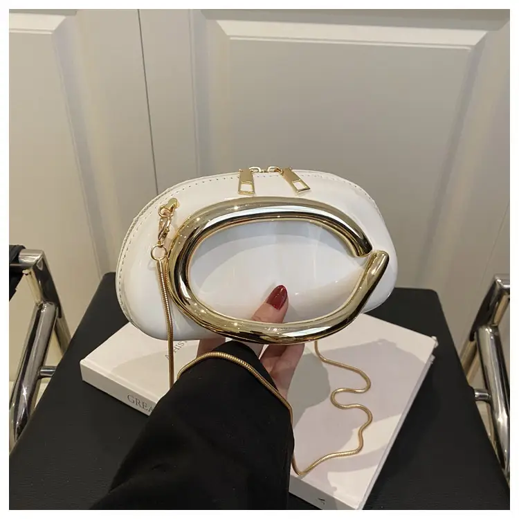 Red Korean Style Crossbody Bag with Gold Chain - Image 9