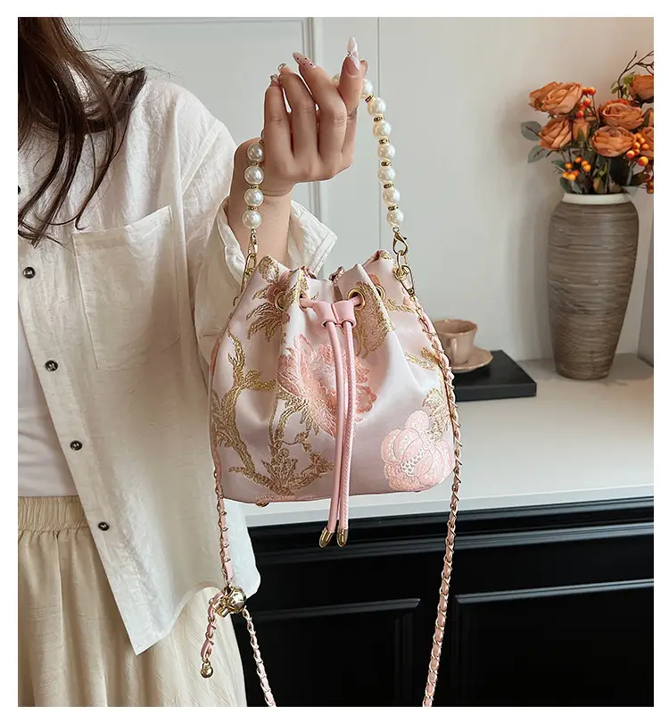 New Beaded National Style Bucket Bag Women — feature 1